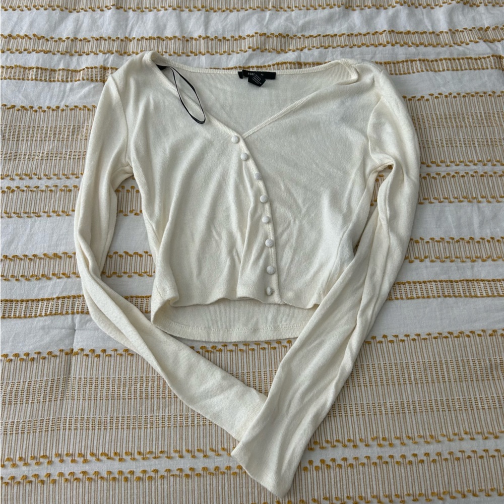 Forever 21 Buttoned Long Sleeve Crop Top